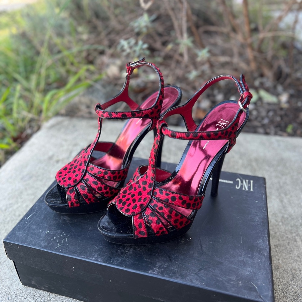 INC International Concepts Red and Black Heels Size 9
